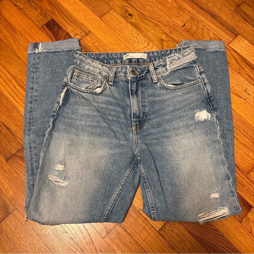 Zara Light Blue Relaxed Jeans